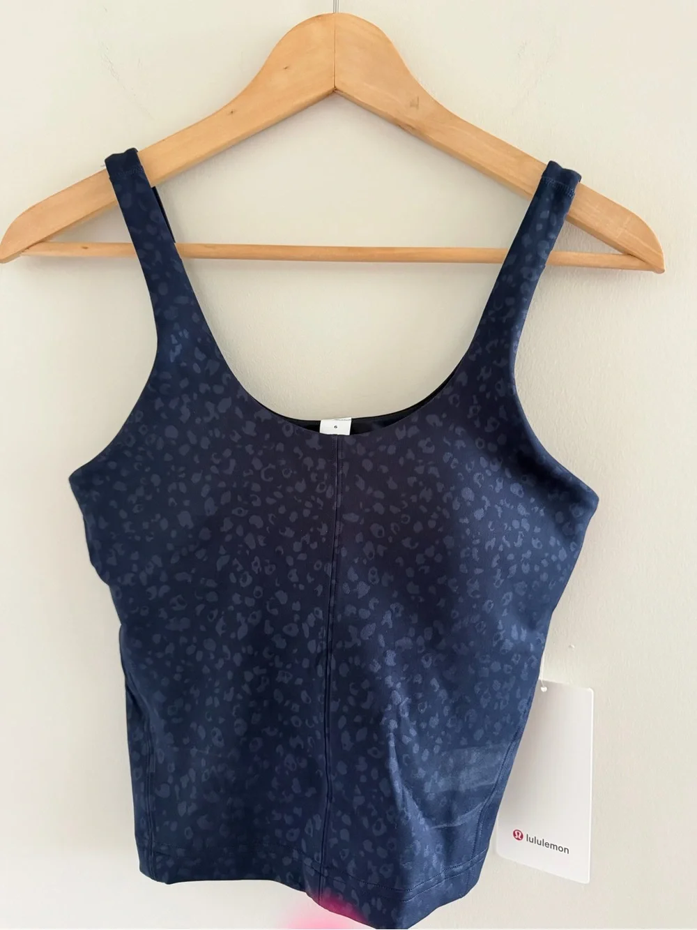 NWT Lululemon Glow Up Tank Womens Size 6 Navy Leopard Print Shelf Bra Top Gym